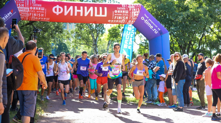 Спортмастер PRO турнир Кировского района Санкт-Петербурга по лёгкой атлетике, включающий все типы беговых покрытий (шоссе, стадион, парк)